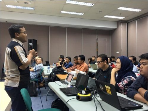 Seminar Internet Marketing Terbaik SB1M Surabaya