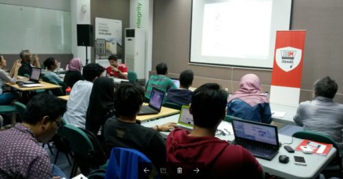 Seminar Workshop Internet Marketing SB1M di Kupang NTT